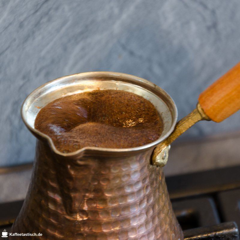 Anleitung türkischer mokka zubereitung kaffee aufwallen lassen
